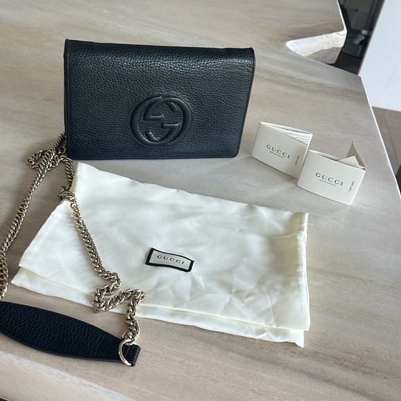 Gucci Crossbody- Soho Collection wallet on a chain - Picture 4 of 10